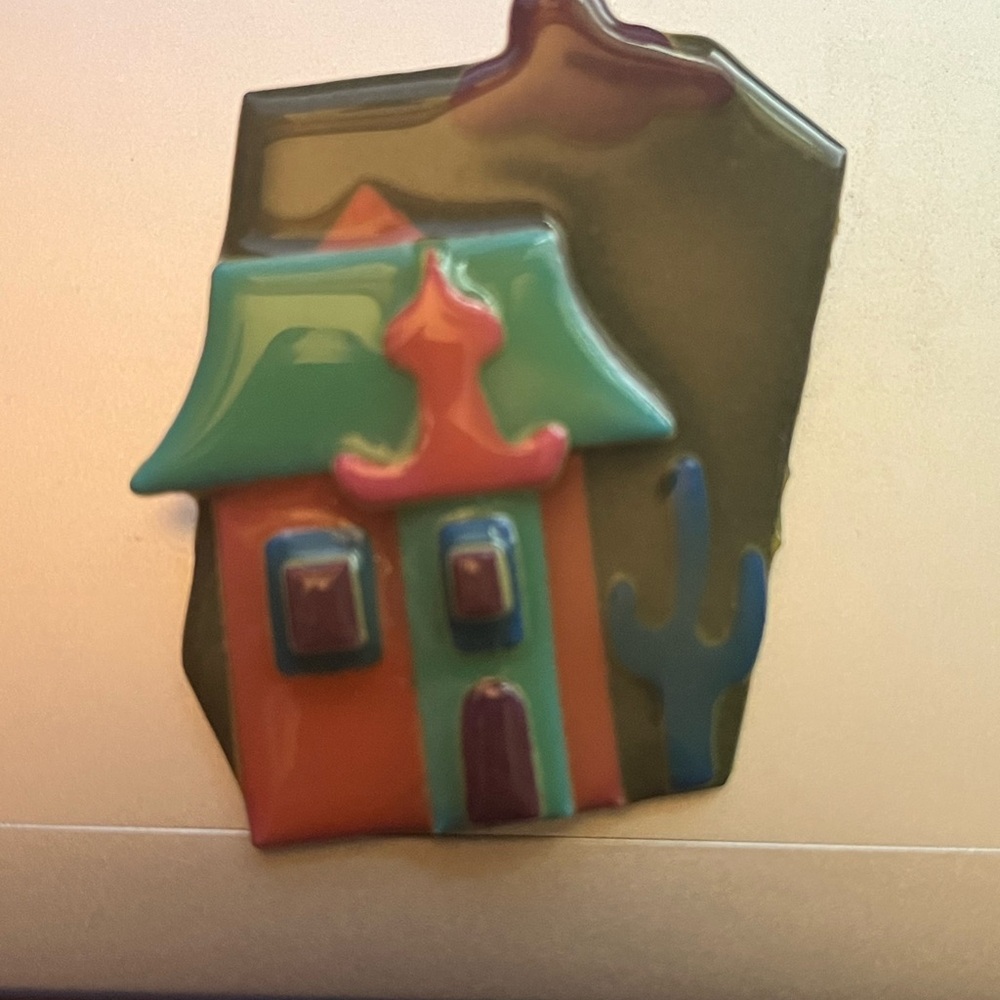 Lucinda House Pin